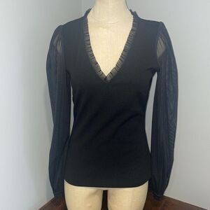 White House Black Market V-neck Long Sleeve Top Size XS